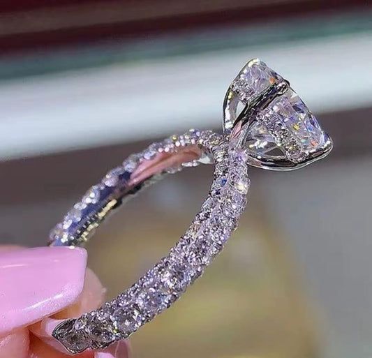 ONE STONE DIAMOND RING